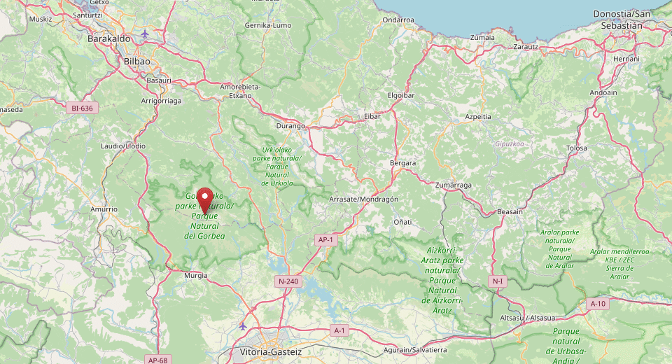 OSM screenshot of the Bilbao - Donostia region, showing the Gorbea national park